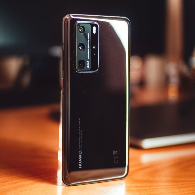 Смартфон Huawei M (демо)